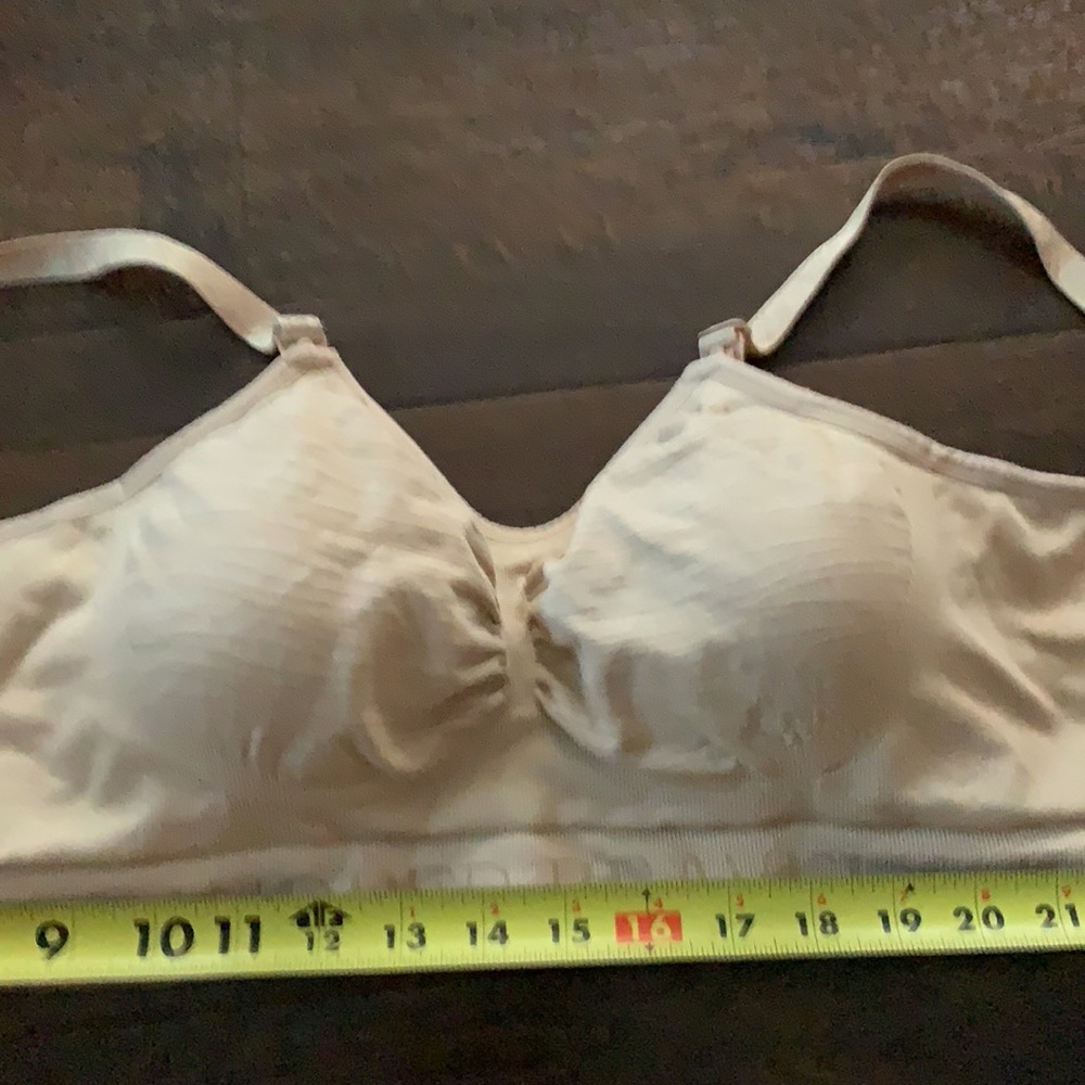 KINDRED BRAVELY HANDS FREE  NURSING BRA SZ L FOR LACTATING BABY BEIGE